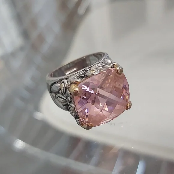 Elegant Pink and Gold/Silver Women's Ring - Picture 1 of 14